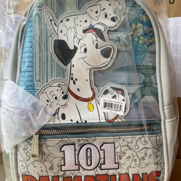 Disney 101 Dalmatians loungefly - Picture 1 of 4